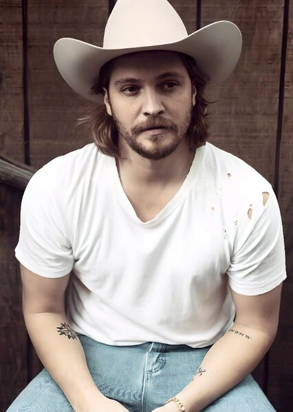 Luke Grimes photo