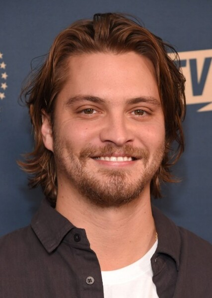 Luke Grimes photo