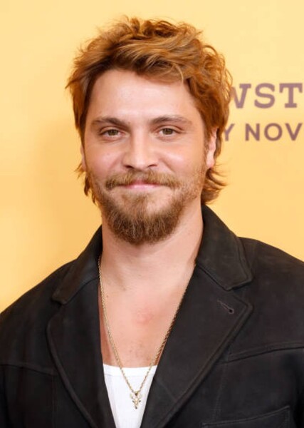 Luke Grimes photo