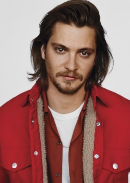 Luke Grimes photo