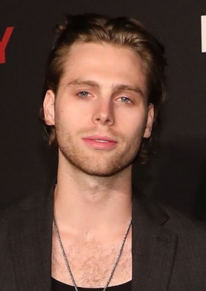 Luke Hemmings photo