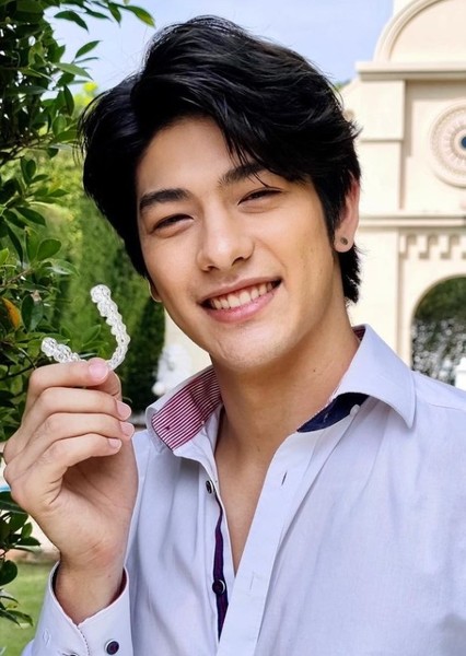 Luke Ishikawan Plowden photo