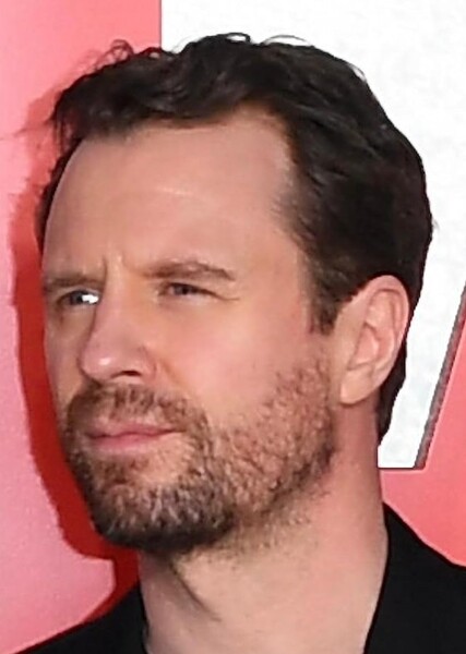 Luke Mably photo