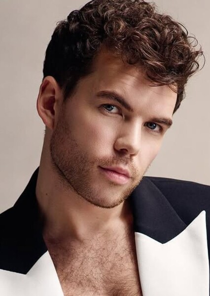 Luke Newton