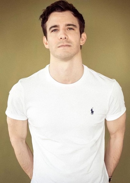 Luke Thompson photo