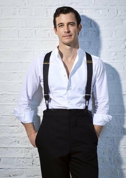 Luke Thompson photo