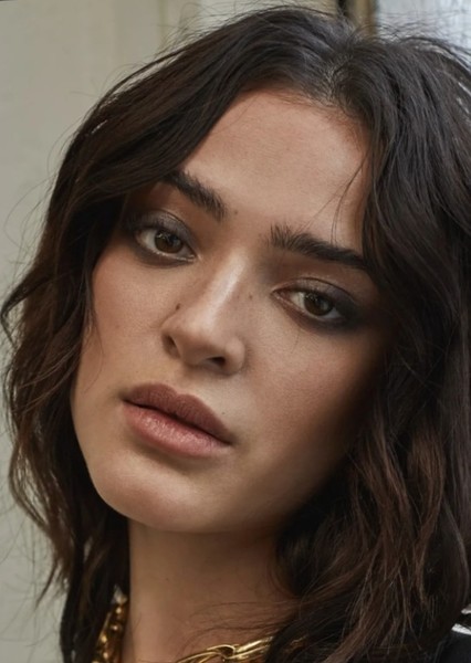 Luna Blaise