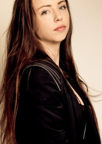 Luna Mijović photo