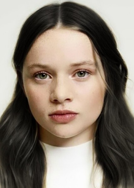 Luna Wedler photo