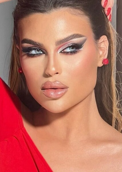 Lura Ezzat photo