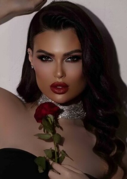 Lura Ezzat photo