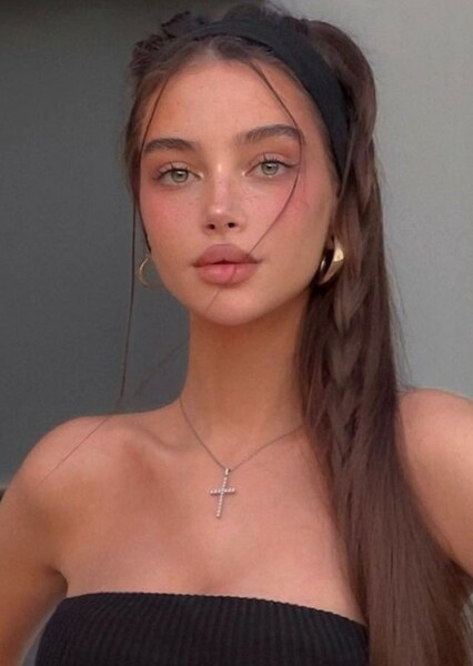 Lusya Abramovskaya photo