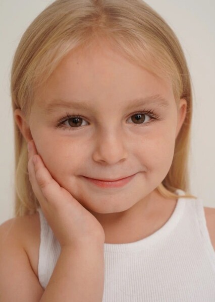 Lyalya Tikhomirova photo