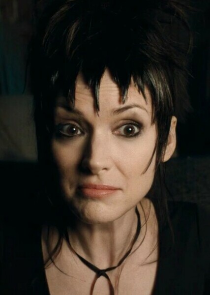 Lydia Deetz photo