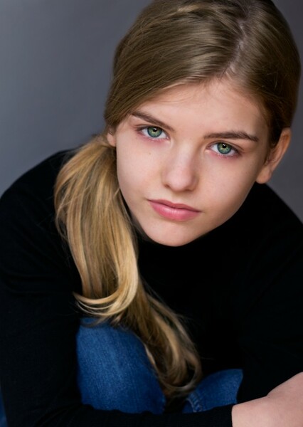 Lyliana Wray photo
