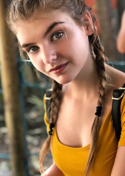 Lyliana Wray photo