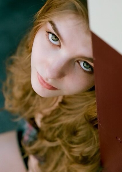 Lyliana Wray photo