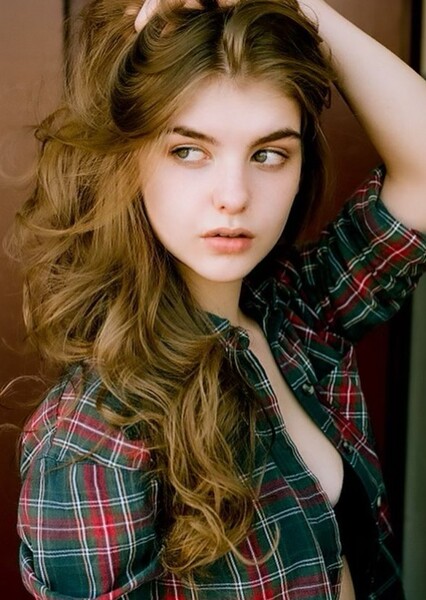 Lyliana Wray photo