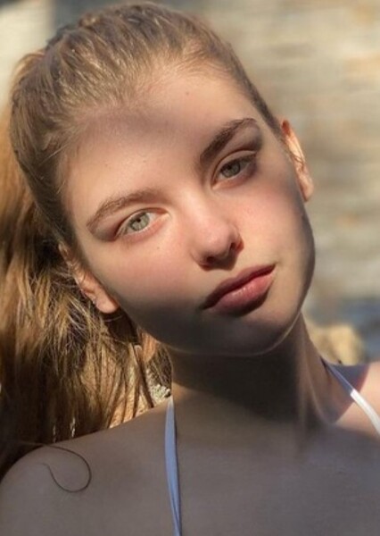 Lyliana Wray photo