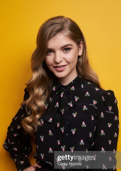 Lyliana Wray photo