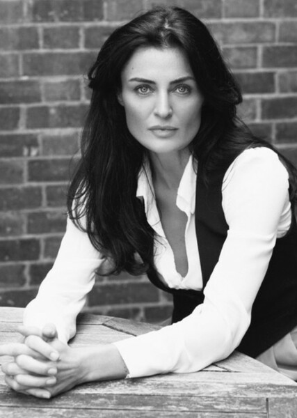 Lyne Renee photo