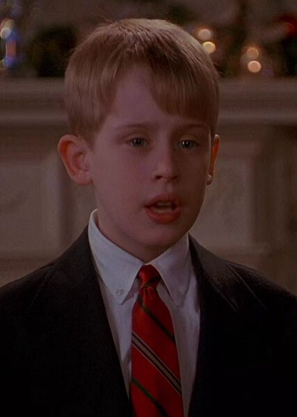 Macaulay Culkin photo