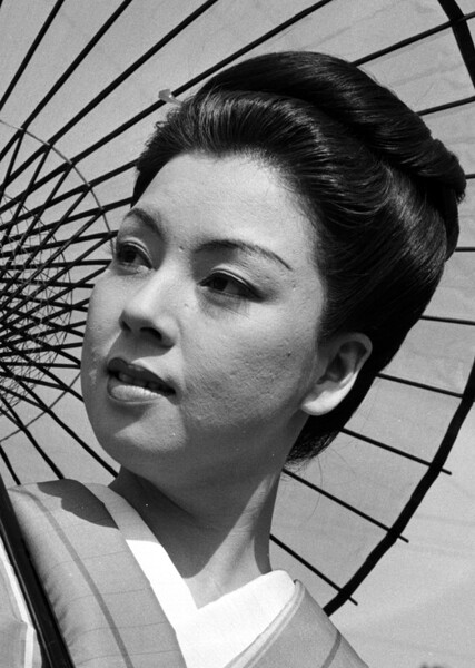 Machiko Kyō photo