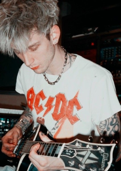 mgk photo