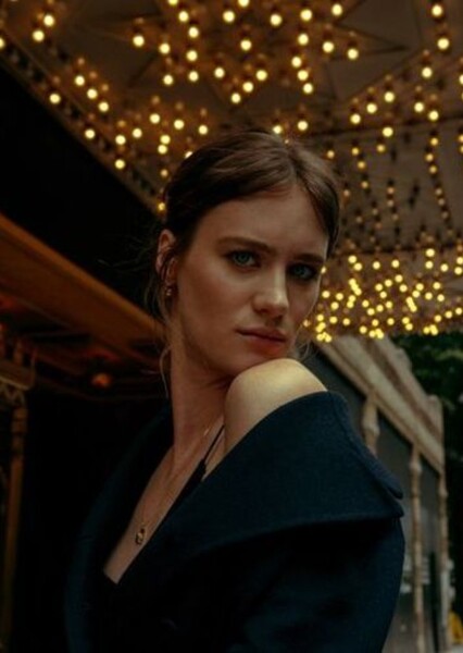 Mackenzie Davis photo