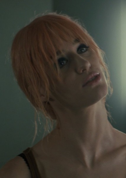 Mackenzie Davis photo