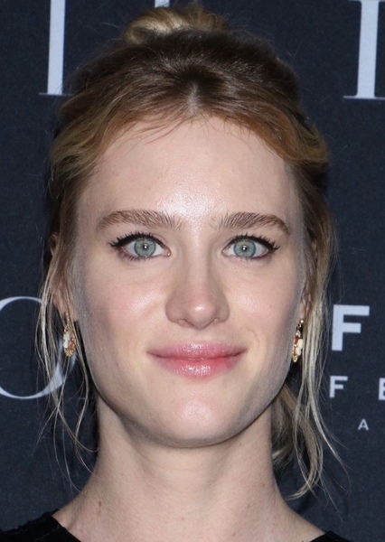Mackenzie Davis photo