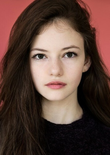 Mackenzie Foy photo