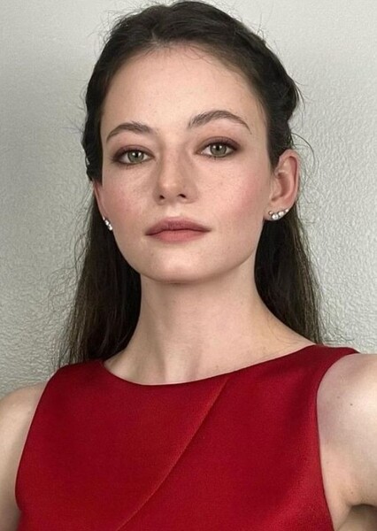 Mackenzie Foy photo