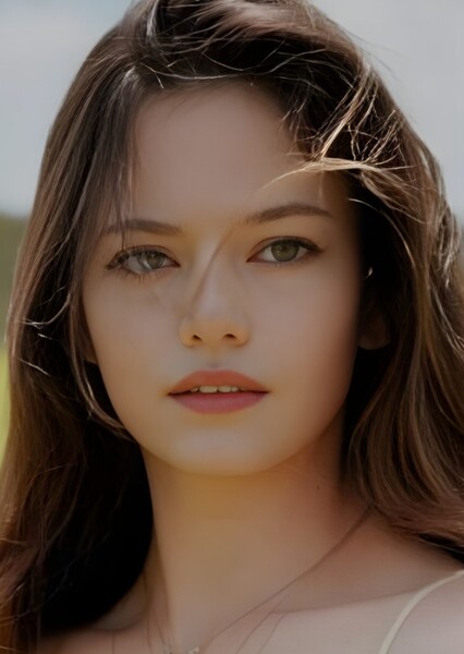 Mackenzie Foy photo