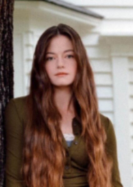 Mackenzie Foy photo