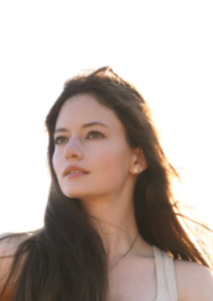 Mackenzie Foy photo