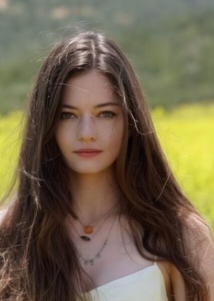 Mackenzie Foy photo