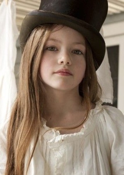 Mackenzie Foy photo