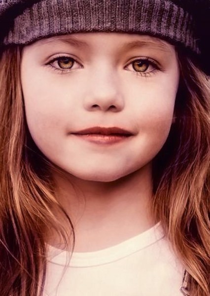 Mackenzie Foy photo