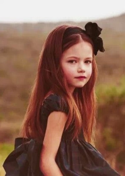 Mackenzie Foy photo