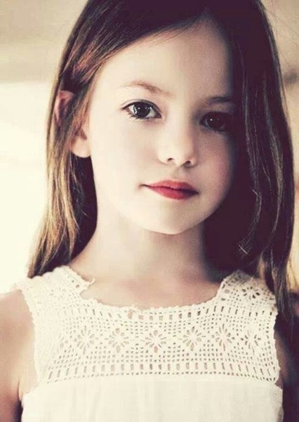 Mackenzie Foy photo