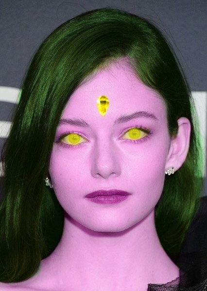 Mackenzie Foy photo