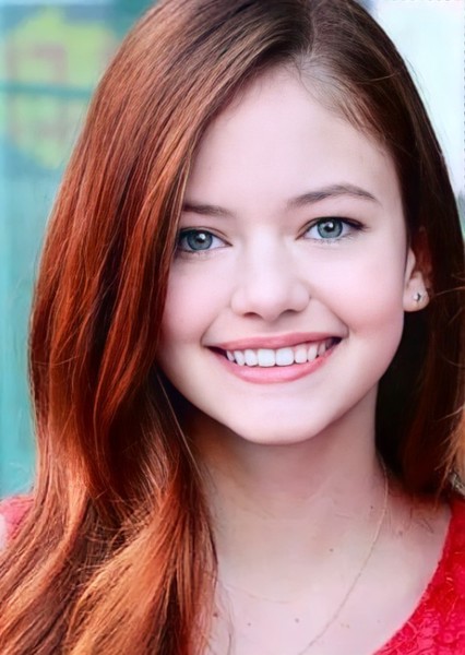 Mackenzie Foy photo