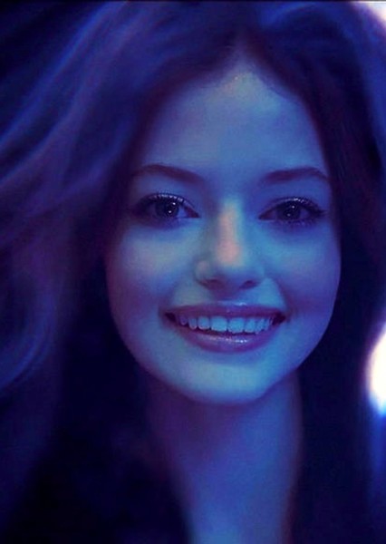 Mackenzie Foy photo