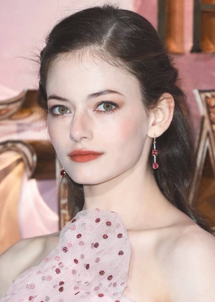 Mackenzie Foy photo