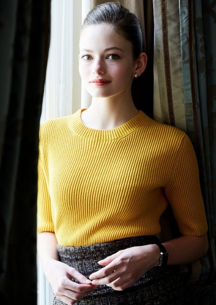 Mackenzie Foy photo