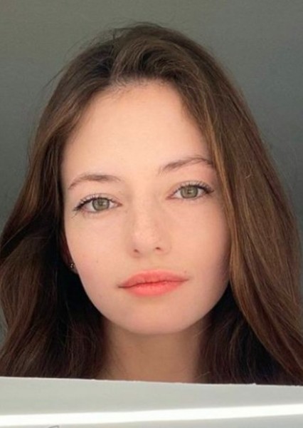Mackenzie Foy photo