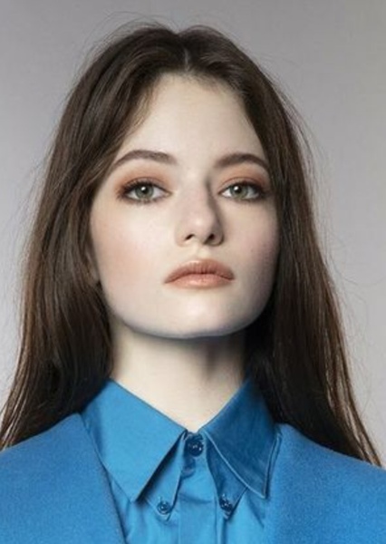 Mackenzie Foy photo