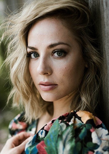 MacKenzie Porter photo