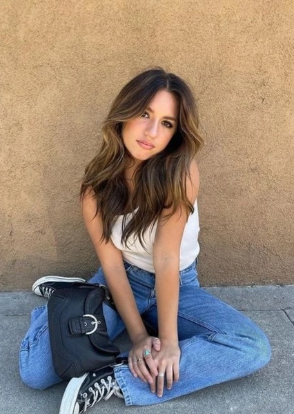 Mackenzie Ziegler photo